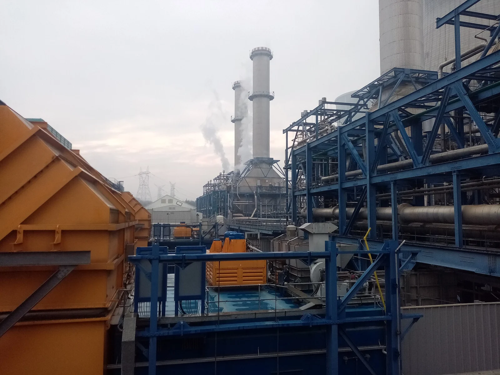 Natural gas combined-cycle power plant; archive, not an Olenox facility