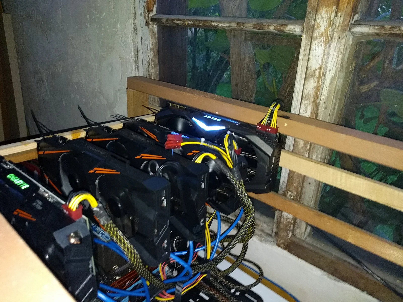Equipo de minería GPU; archivo, no el sistema de prueba de Firominer