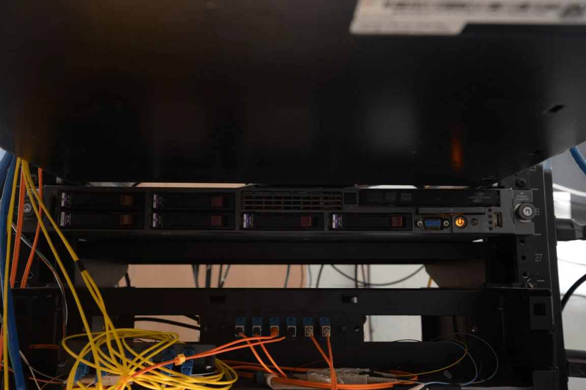 Public-domain archive server rack used to illustrate RPC clients and node control infrastructure.