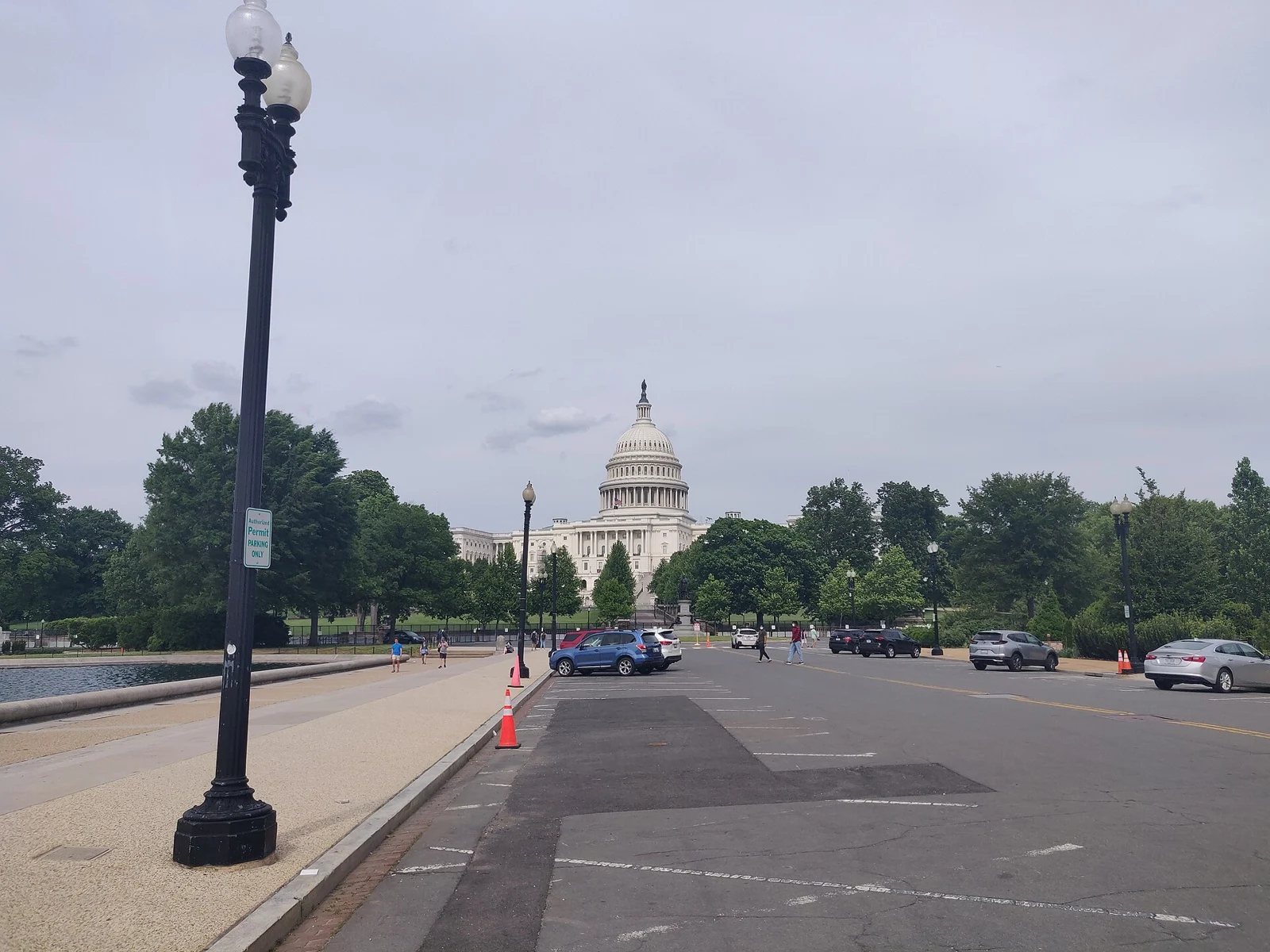 Капітолій США, де обговорюють федеральну політику щодо обчислень