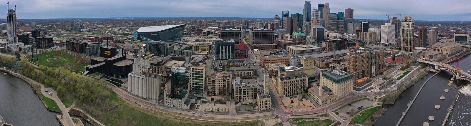 Panorama aéreo de Minneapolis, foto contextual de la región.