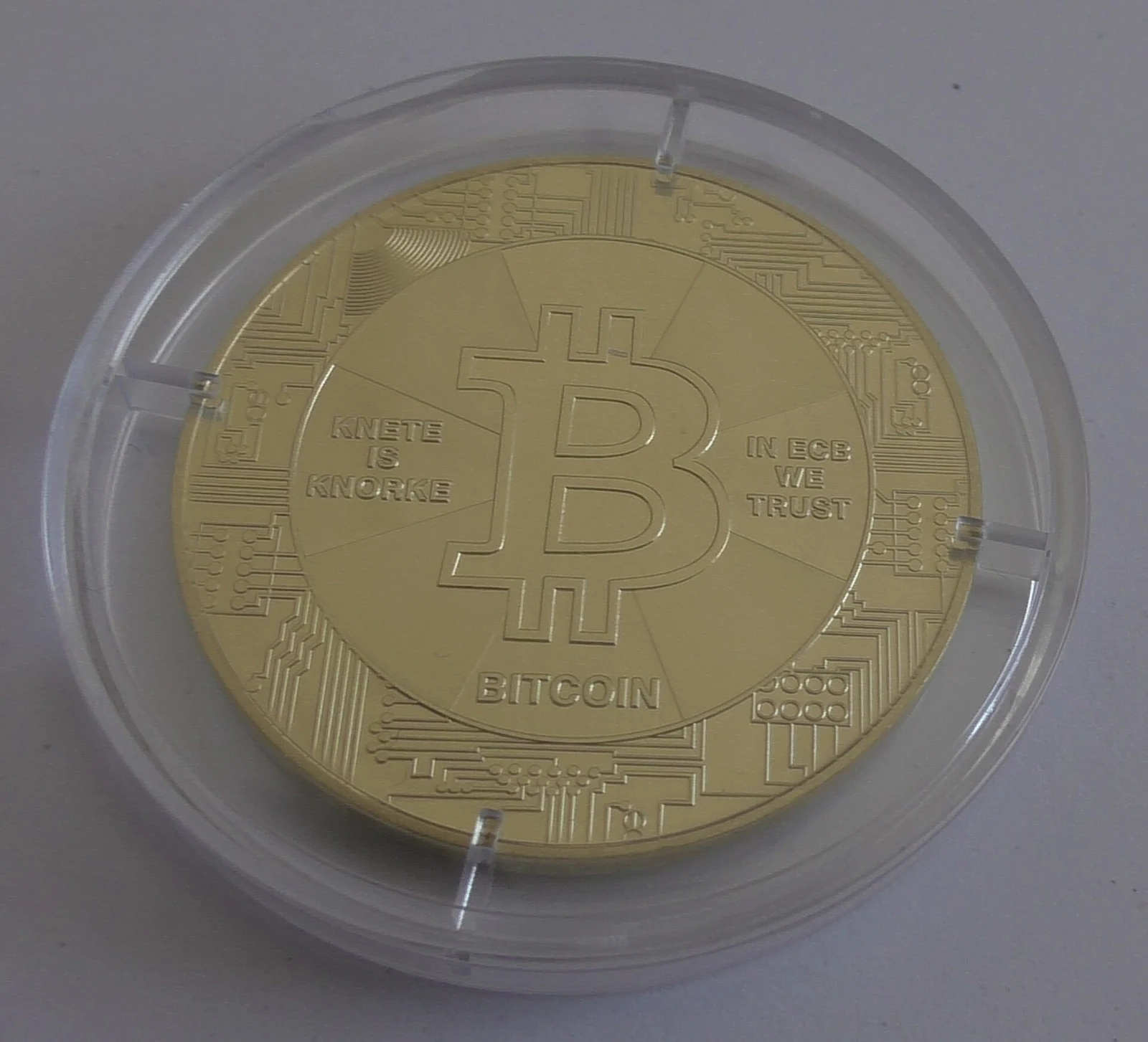 Los ETF de Bitcoin registran una salida neta de 89,8 millones de dólares el 5 de octubre