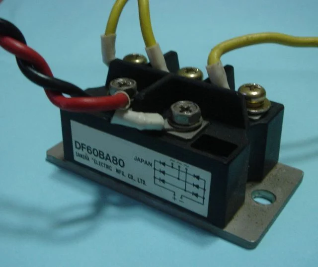 Foto de archivo de un módulo de diodos; electrónica de potencia, no una validación de productos Infineon