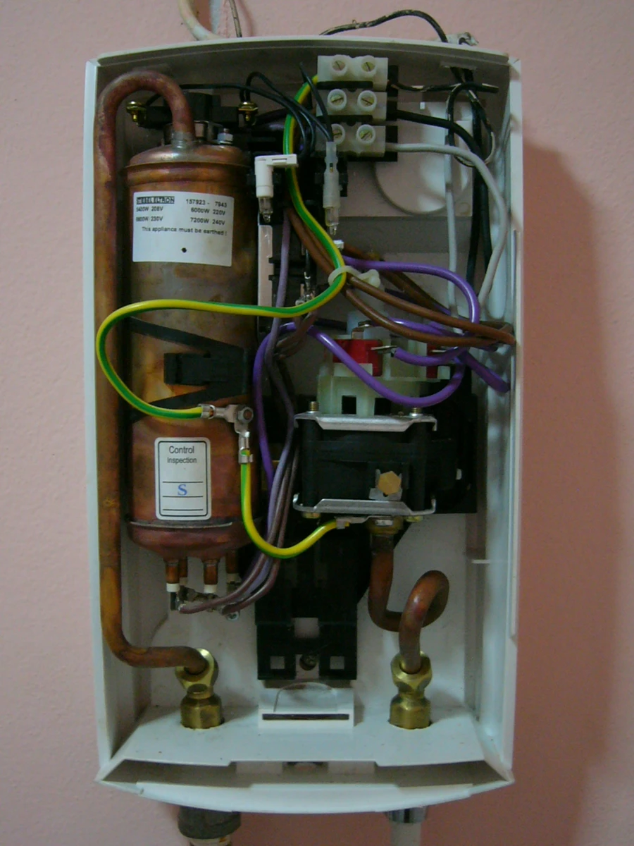 Archival2007 photo by Mattes of a Stiebel Eltron instantaneous electric water heater, public domain. This different, tankless appliance illustrates why heater type matters; it is not Bitwater or its compatible storage tank. Resized and converted to WebP.