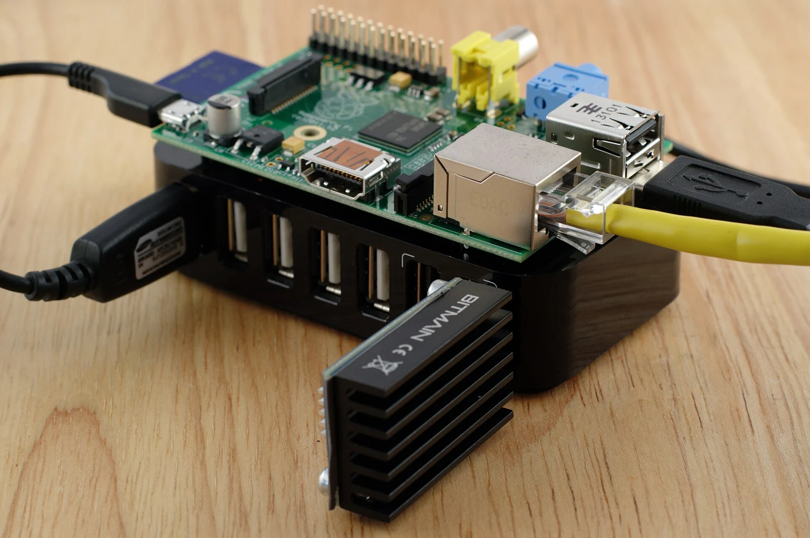 Hammer Thor X1 and P2 firmware fixes Bitcoin pool compatibility